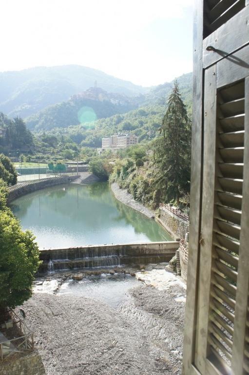 Sul Ponte Affittacamere Pigna Habitación foto